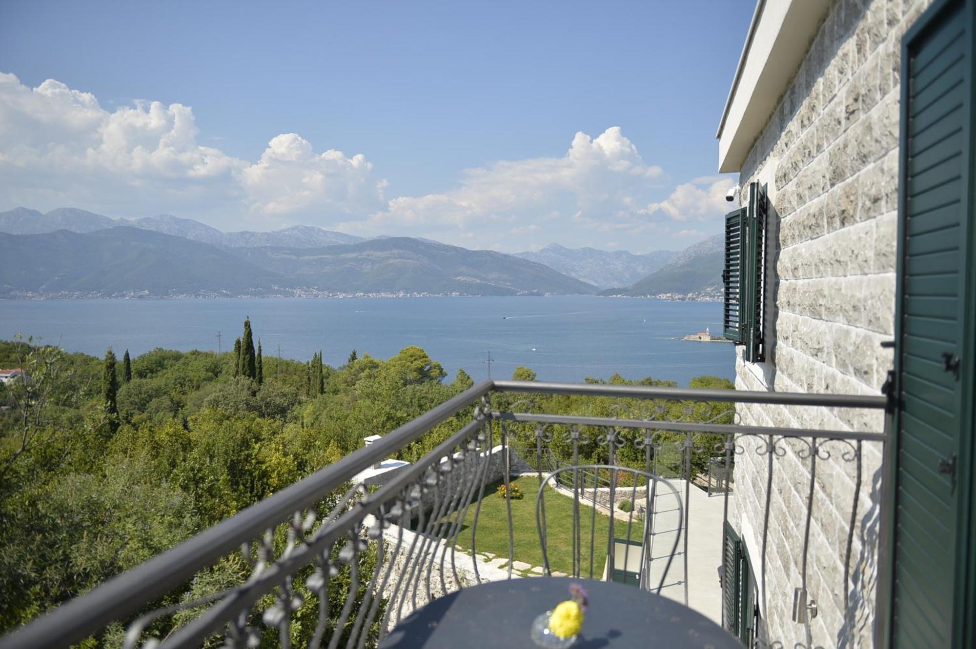 Villa Vista Azzurra Tivat Kültér fotó